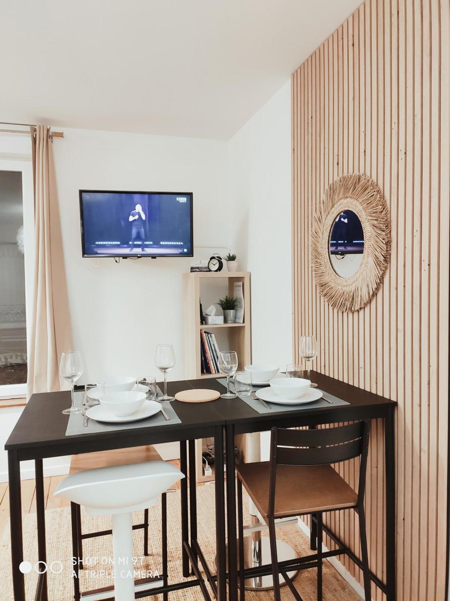 Chaleureux T2 Au Style Vintage - Rue Gratuite Appartement Amiens Buitenkant foto